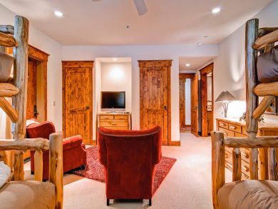 Beaver Creek Bachelor Gulch Condo 896393